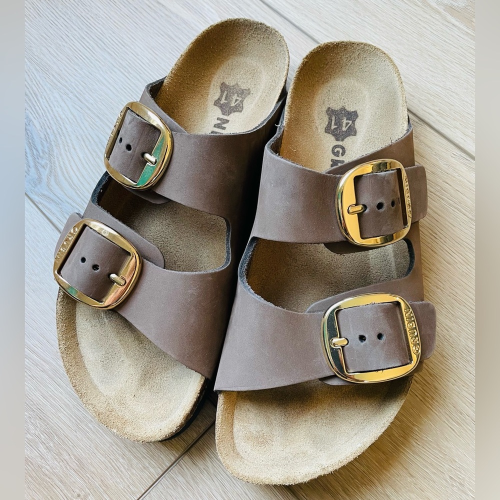 Grubin Brown Leather Sandals with Gold Buckles - Picture 3 of 5